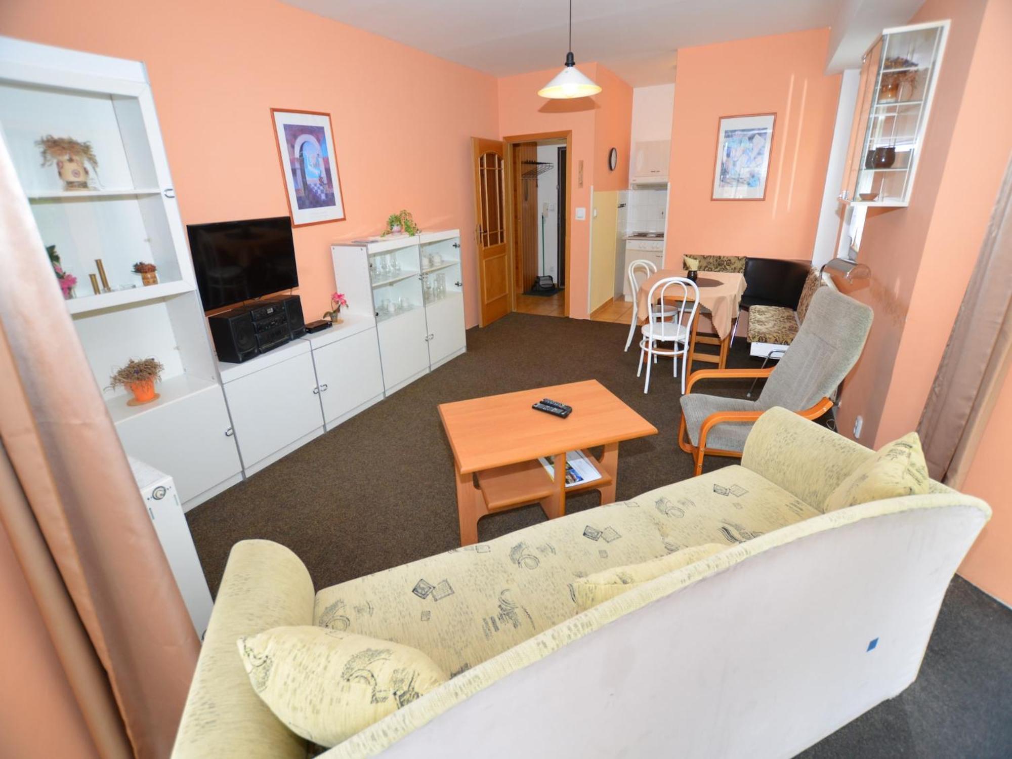 Snug Apartment In Jachymov Near Ski Area Bagian luar foto